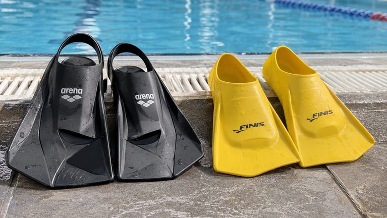 Aletas Powerfin Pro II vs FINIS Zoomers, las comparamos